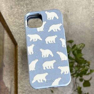 NWOT Pela iPhone 13 compostable polar bear